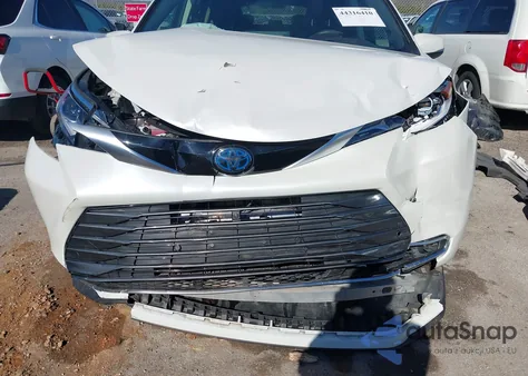 2021 Toyota Sienna Platinum z USA, uszkodzony, nr VIN 5TDESKFC5MS028618